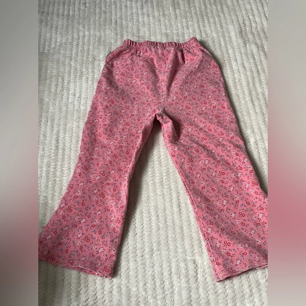 OshKosh B'gosh Pink Floral Bottoms size 24M